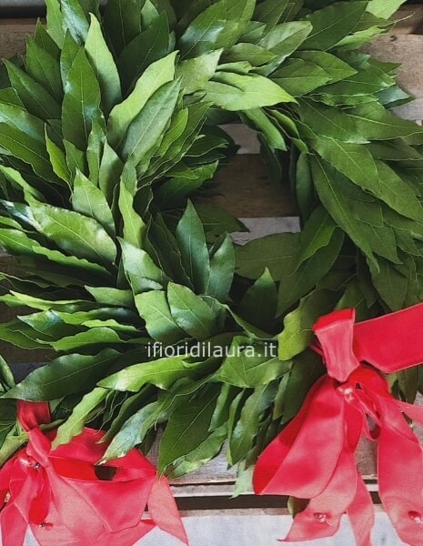 Corona alloro semplice con fiocco dietro