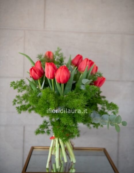 mazzo di 12 tulipani